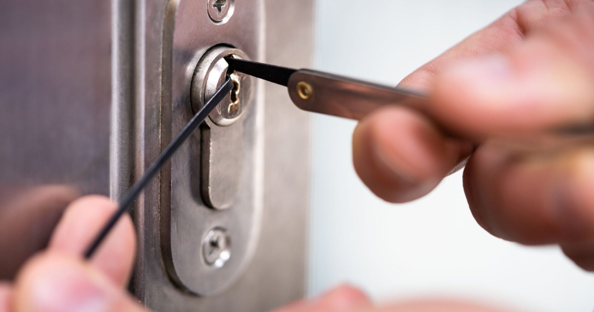 zamecnicka-pohotovost-praha-nonstop-1